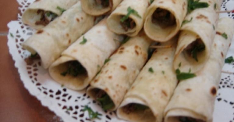 عملية احتيال بـ16 سندويشة شاورما