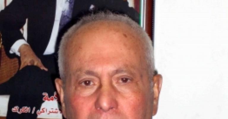 تيسير الحمصي يرفض اقتناء خلوي تيسير الحمصي يرفض اقتناء خلوي