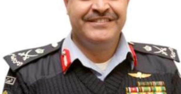 مدير الأمن العام يتفقد اعتصام "جايين" أمام رئاسة الوزراء دون أن يلحظه أحد