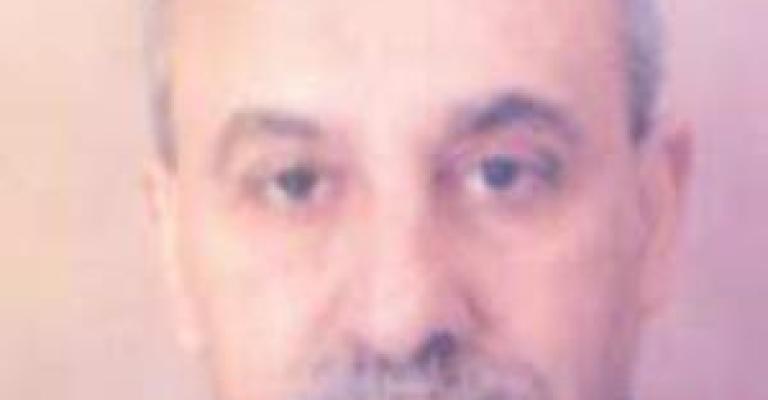 ناشرون أردنيون عالقون بمطار القاهرة ناشرون أردنيون عالقون بمطار القاهرة