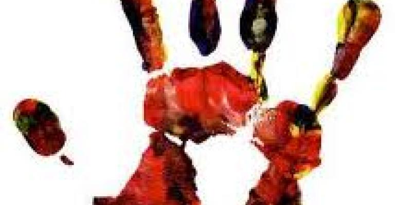 ادانة ستيني قتل زوجته وطفلتيه