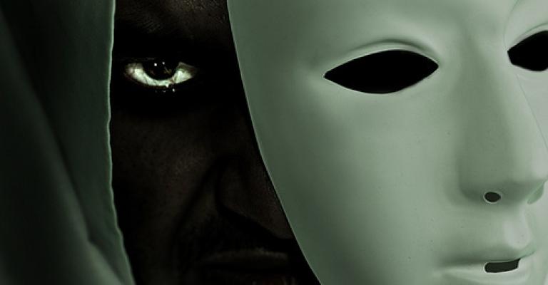 نفاق محلي...!