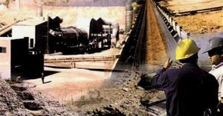 عمال مياومة شركة البوتاس العربية ينفذون اعتصاما 