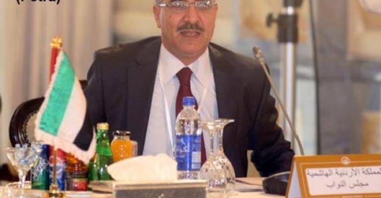 الشياب يلوح بإحالة ملف أمين عام مجلس النواب لمكافحة الفساد