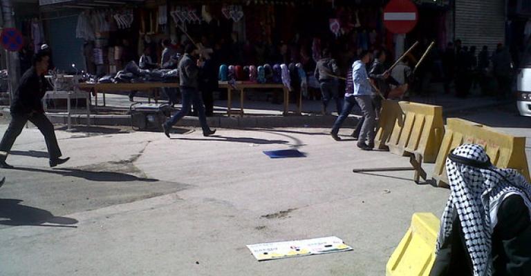 مؤتمر لـ”الوحدة” حول أحداث مسيرة الجمعة..والحكومة تدين الاعتداء عليها