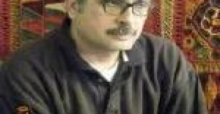 من هم الملكيون أكثر من الملك ؟