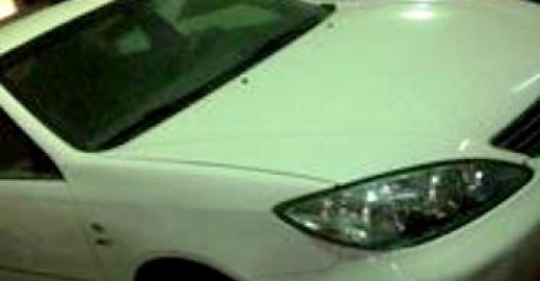 Taxi driver tries to set himself and vehicle on fire