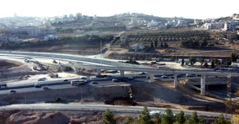 الامانة تنسق مع سلطة المياه لمد خط مياه الديسى المار من محاذاة شارع المطار الامانة تنسق مع سلطة المياه لمد خط مياه الديسى المار من محاذاة شارع المطار