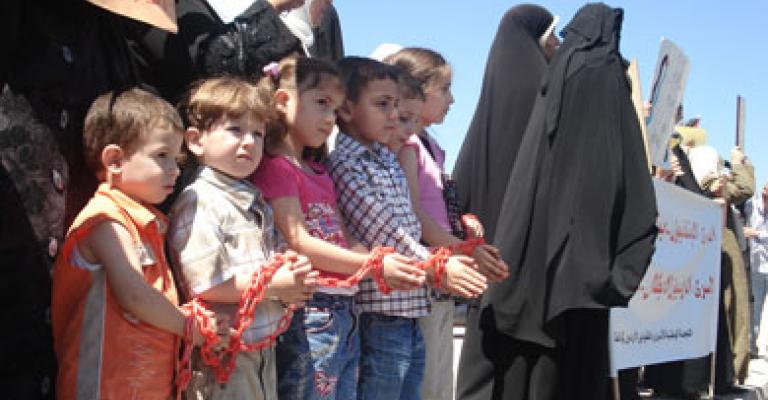 أهالي المعتقلين في السجون السعودية ينفذون اعتصاما مفتوحا