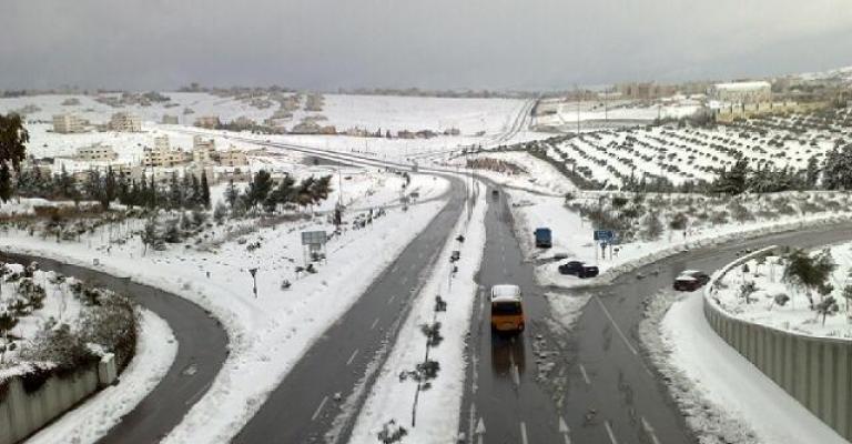 منخفض جوي عميق وتساقط للثلوج اعتبارا من مساء الغد منخفض جوي عميق وتساقط للثلوج اعتبارا من مساء الغد