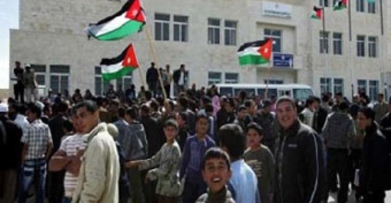 اعتصام احتجاجي على اوضاع مدرسة ضرار بن الازور