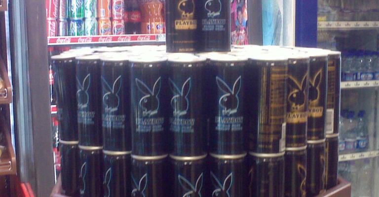 سحب مشروب طاقة يروج لموقع إباحي من احد الاسواق سحب مشروب طاقة يروج لموقع إباحي من احد الاسواق