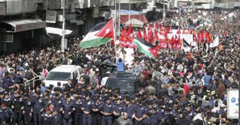 Peaceful demonstrations earn Jordan image