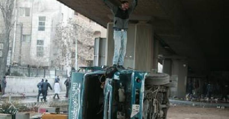 الأمن يطبق خطة صارمة لحماية المشاركين في الاعتصامات 