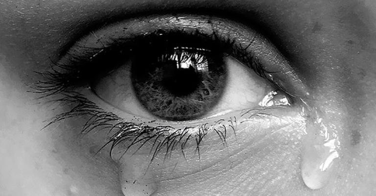 والله عشت وشفت الحكومة بتبكي..!!