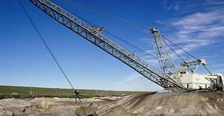 موظفو الفوسفات يعتصمون ضد الفساد والعقود ومدراء التأزيم موظفو الفوسفات يعتصمون ضد الفساد والعقود ومدراء التأزيم