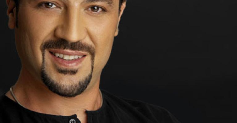 الفنان الخفش بخير