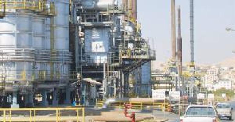 خبير بيئي: ارتفاع الكبريت في الهواء يهدد بزيادة الأمراض التنفسية