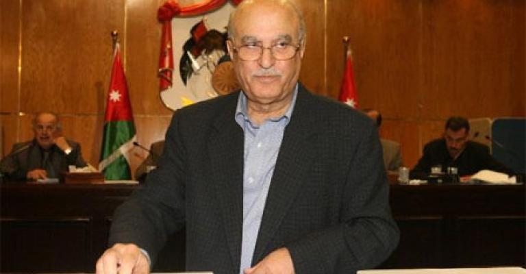 العدوان مطالب بالاستقالة بعد الاعتداء على الصحفيين 