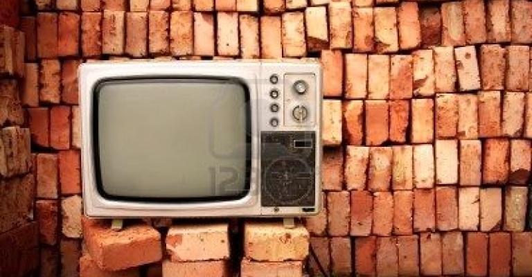 التلفزيون الأردني ينتقل من العصر الحجري إلى الطباشيري