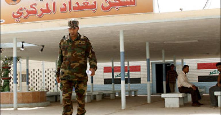 أهالي المعتقلين في السجون العراقية يطالبون البخيت بحل قضيتهم