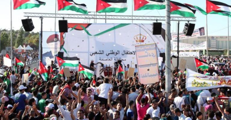 تيار الـ(36) ينتقد الاحتفالات "الباهظة" تيار الـ(36) ينتقد الاحتفالات "الباهظة"