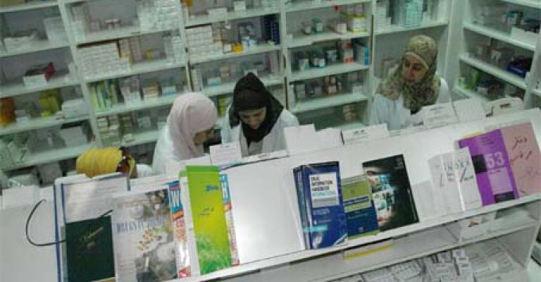 صيادلة القطاع العام يتوقفون عن العمل ويقرون خطة تصعيدية