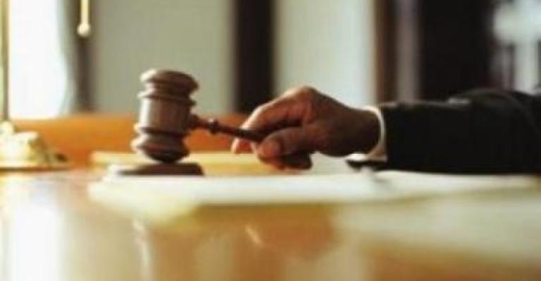 دعوى قضائية بحق رئيس الوزراء والحكومة لتسجيل أراض باسم الديوان الملكي