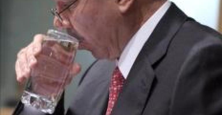 الفايز يرد على 40 نائباً سيقاطعون جلسة الخميس بعد تبرئة البخيت واتهام الدباس