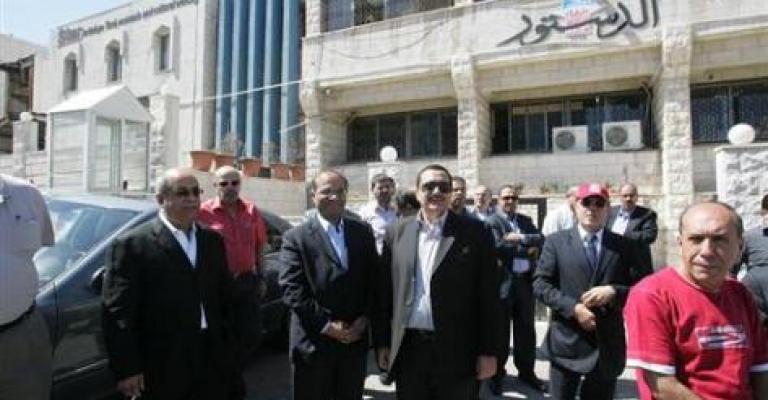 الصوت الصحفي ينتقد إراقة ماء وجه الصحفيين 