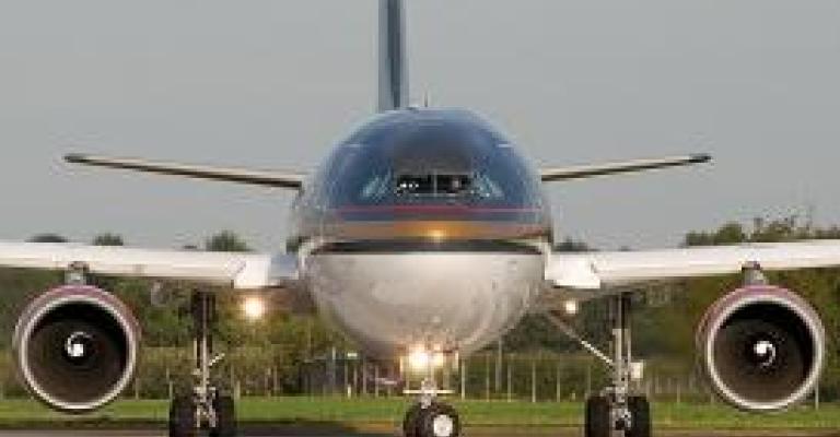 الطيارون يطالبون بالنقابة ويلوحون بالتصعيد حال رفضها 