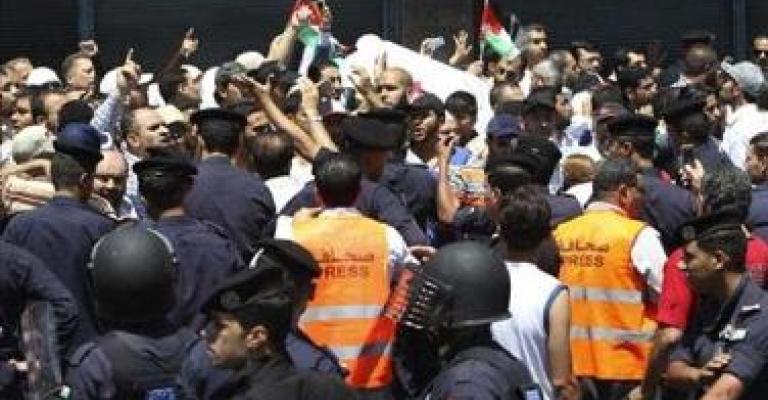 "حماية وحرية الصحفيين" يجري حملة تقصي حقائق بأحداث اعتصام ساحة النخيل