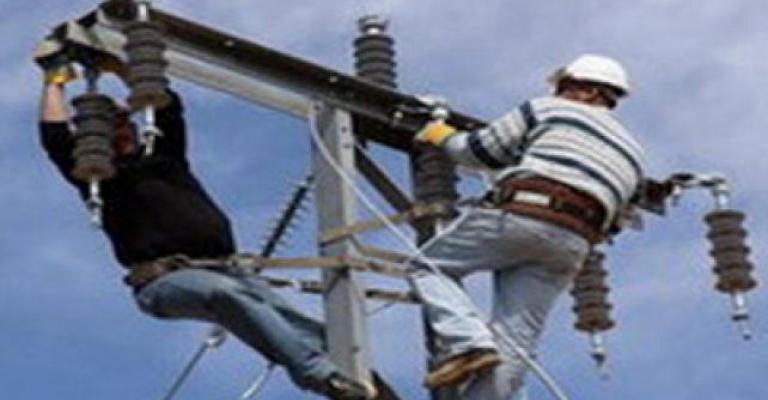 عمال الكوابل في إضراب مفتوح عن العمل عمال الكوابل في إضراب مفتوح عن العمل