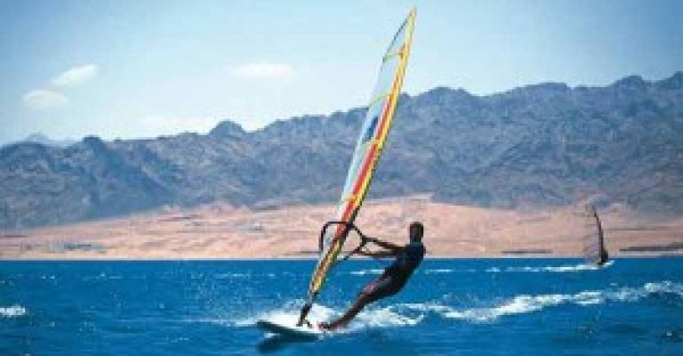 تخريب مهرجان العقبة للرياضة البحرية والأمن ينفي