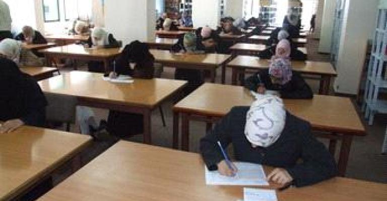 التربية تخير أحلام بين إعادة امتحان الفيزياء أو الانتظار للدورة الشتوية التربية تخير أحلام بين إعادة امتحان الفيزياء أو الانتظار للدورة الشتوية