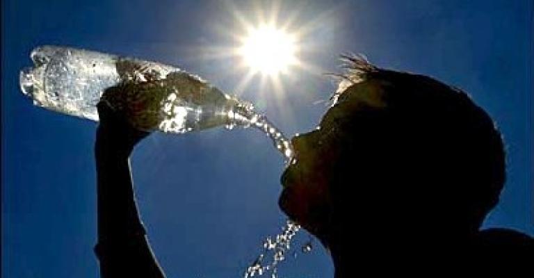 طقس حار في عمان 37 درجة