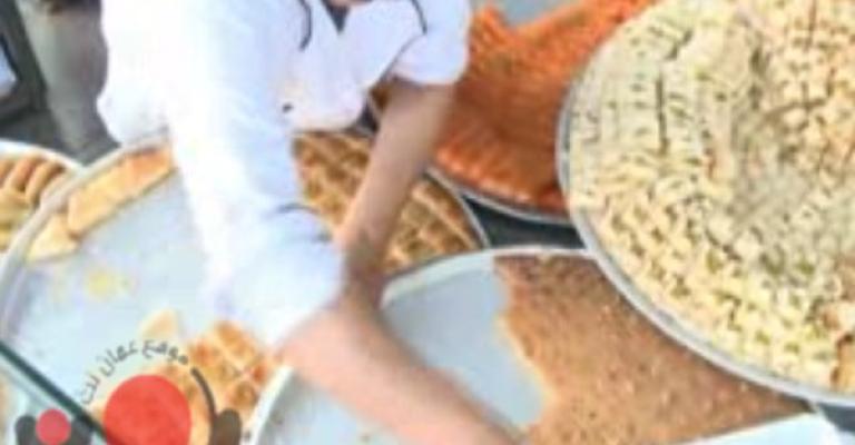 فيديو.. حلويات رمضان طقس خاص 