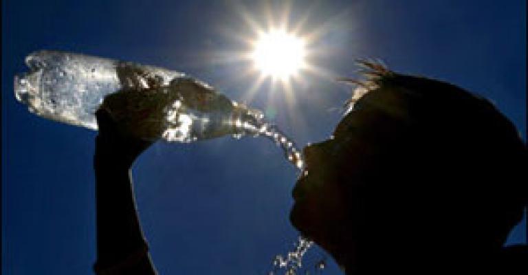 طقس حار والعظمى في عمان 33 درجة