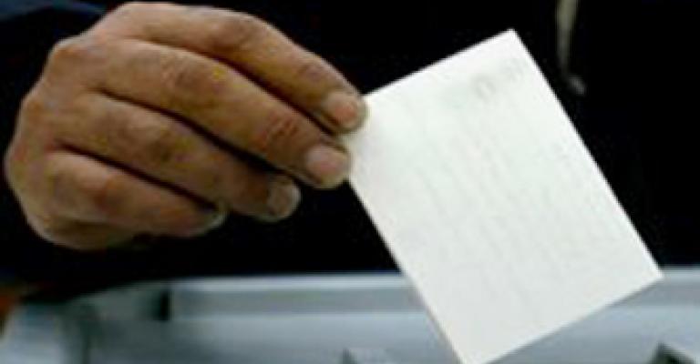 تخفيض سن الترشح لـ25 بين التأييد والرفض تخفيض سن الترشح لـ25 بين التأييد والرفض