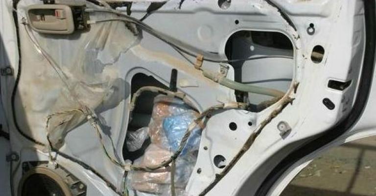 عمليتان للأمن تحبطان تهريب كميات كبيرة من المخدرات عمليتان للأمن تحبطان تهريب كميات كبيرة من المخدرات