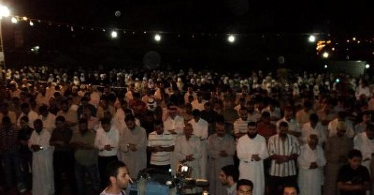 إحياء "ليلة الاستبشار بسقوط بشار" أمام السفارة السورية إحياء "ليلة الاستبشار بسقوط بشار" أمام السفارة السورية