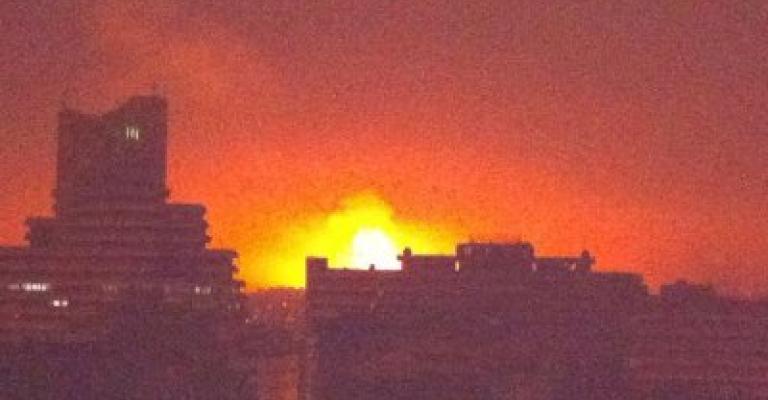  حريق ضخم بالقرب من محطة تعبئة غاز شرق عمان..صور 