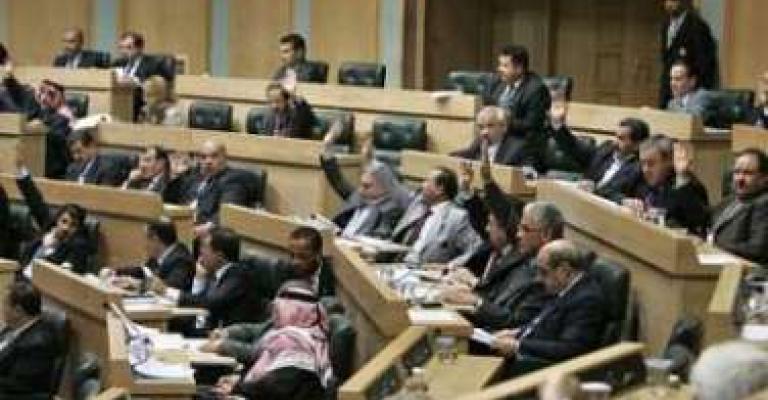 “القانونية النيابية” تقر مشروع التعديلات الدستورية بـ42 تعديل