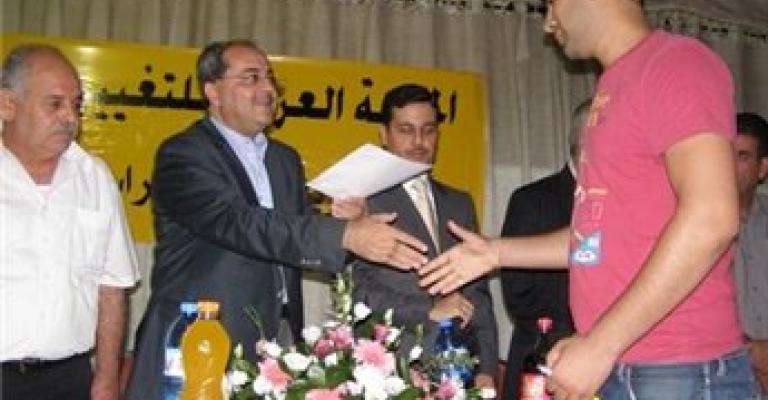 الطيبي يشيد بمستوى التعليم في الجامعات الأردنية