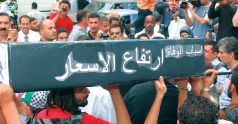 الإحصاءات: ارتفاع أسعار السلع في آب