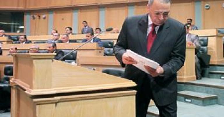 النواب يفشل في منع حل مجلسهم والبخيت يعتبر الحل مصلحة وطنية