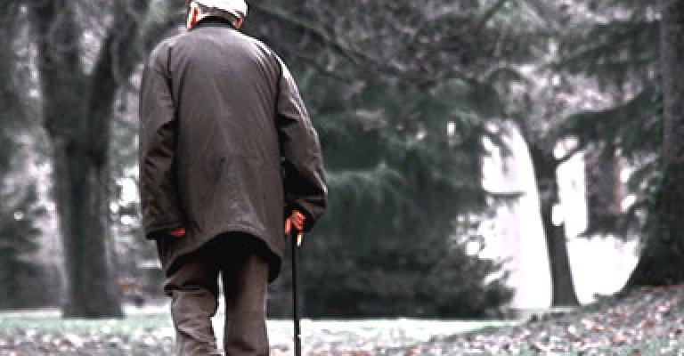 الاحصاءات: العمر المتوقع للذكور 71 وللاناث 74 عاما 