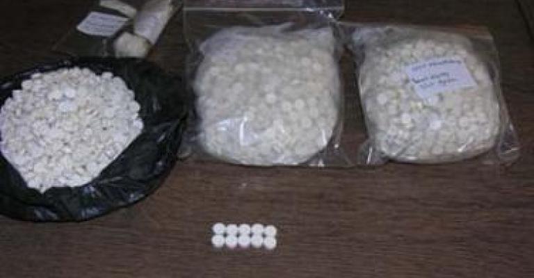 ضبط مليون حبة مخدرات قبل تهريبها إلى دولة مجاورة