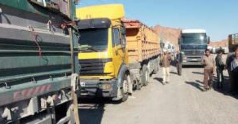 إنهاء اعتصام سائقي شاحنات فوسفات في معان بعد تلبية مطالبهم إنهاء اعتصام سائقي شاحنات فوسفات في معان بعد تلبية مطالبهم