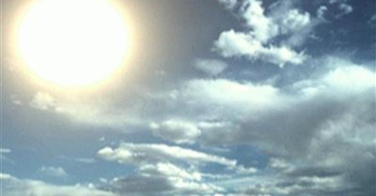 طقس حار اليوم والعظمى في عمان 32 درجة